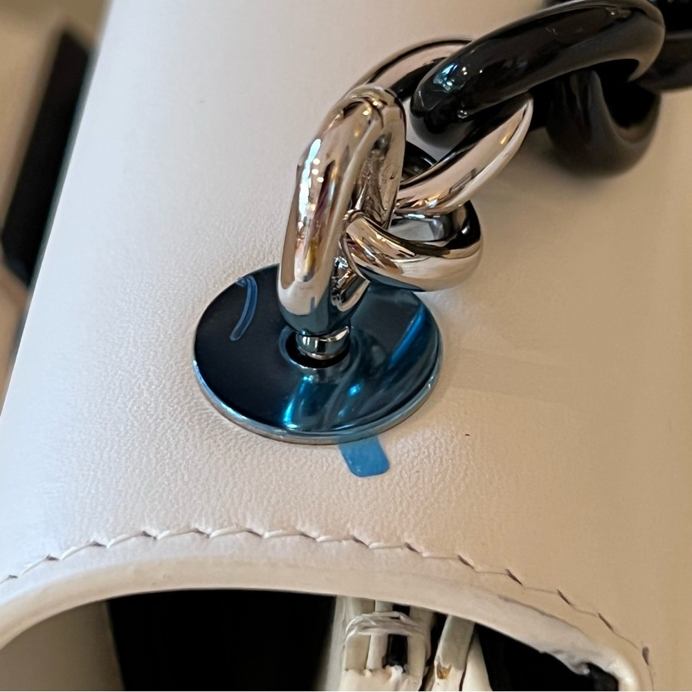 NEW Balenciaga Chain Strap Leather Bag - Picture 15 of 15